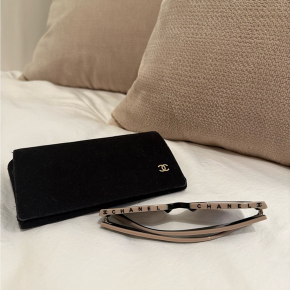 CHANEL square sunglasses main image 10
